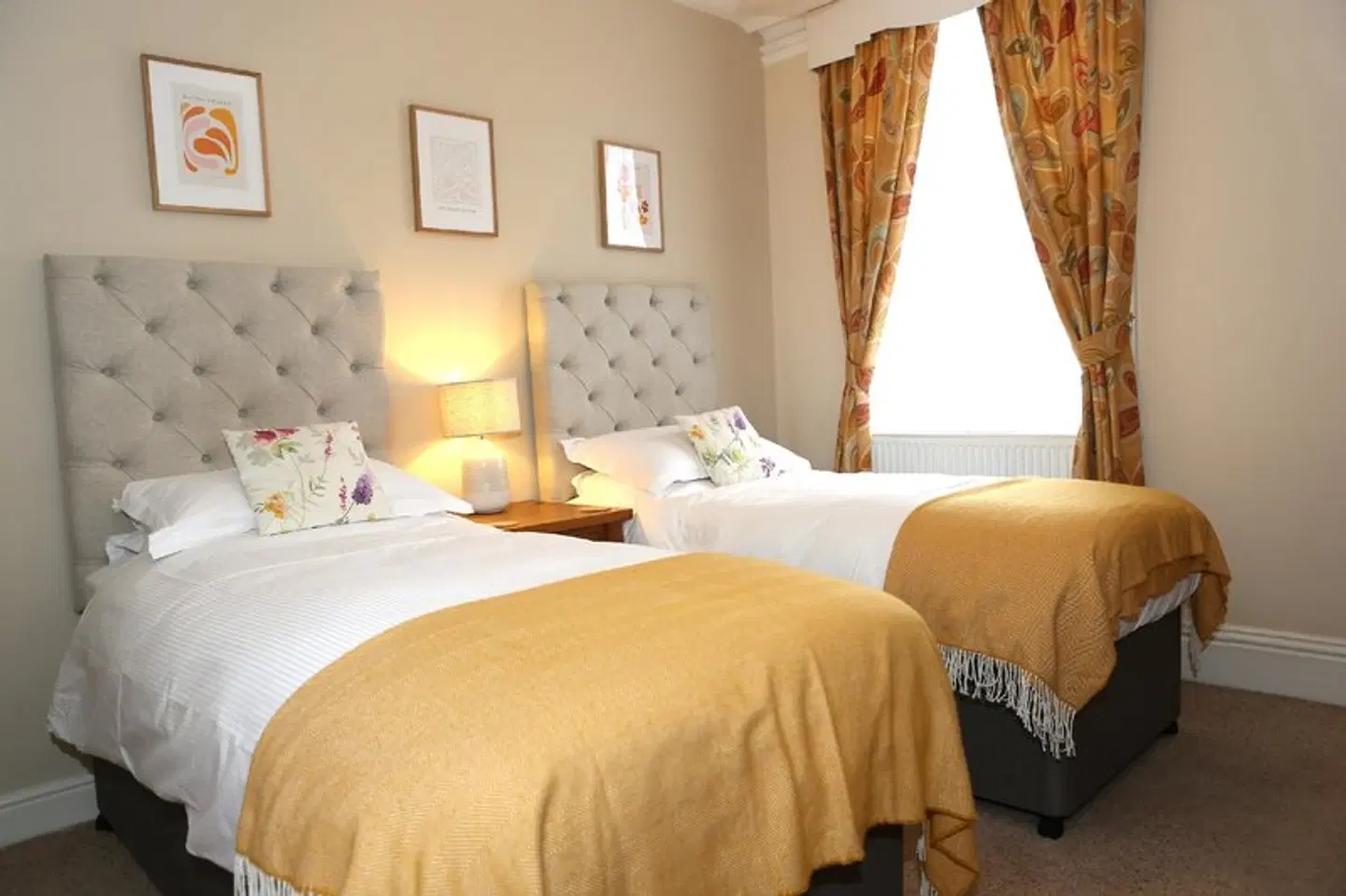 The Waves Coastal Bed and Breakfast ROOM_EXAMPLE