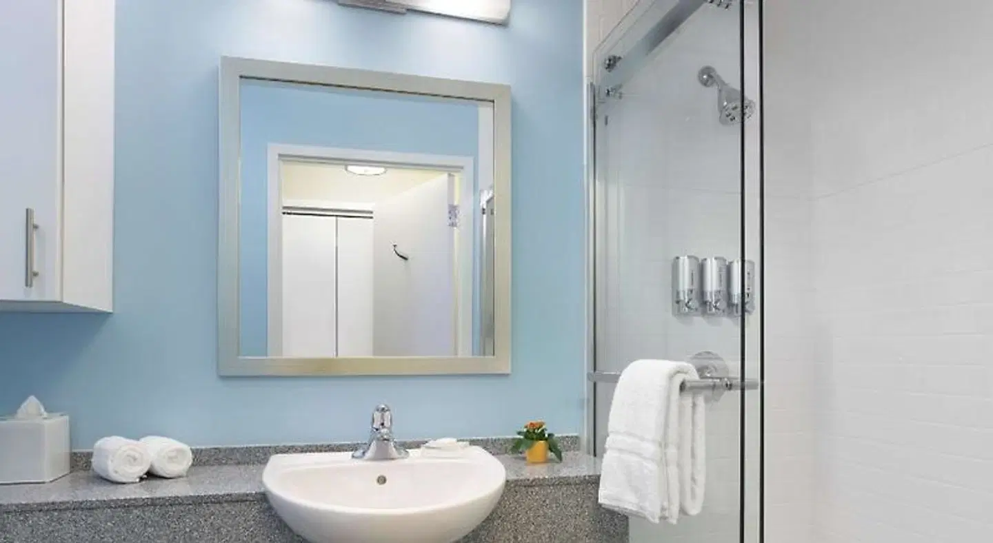 Sonesta ES Suites New Orleans Badezimmer
