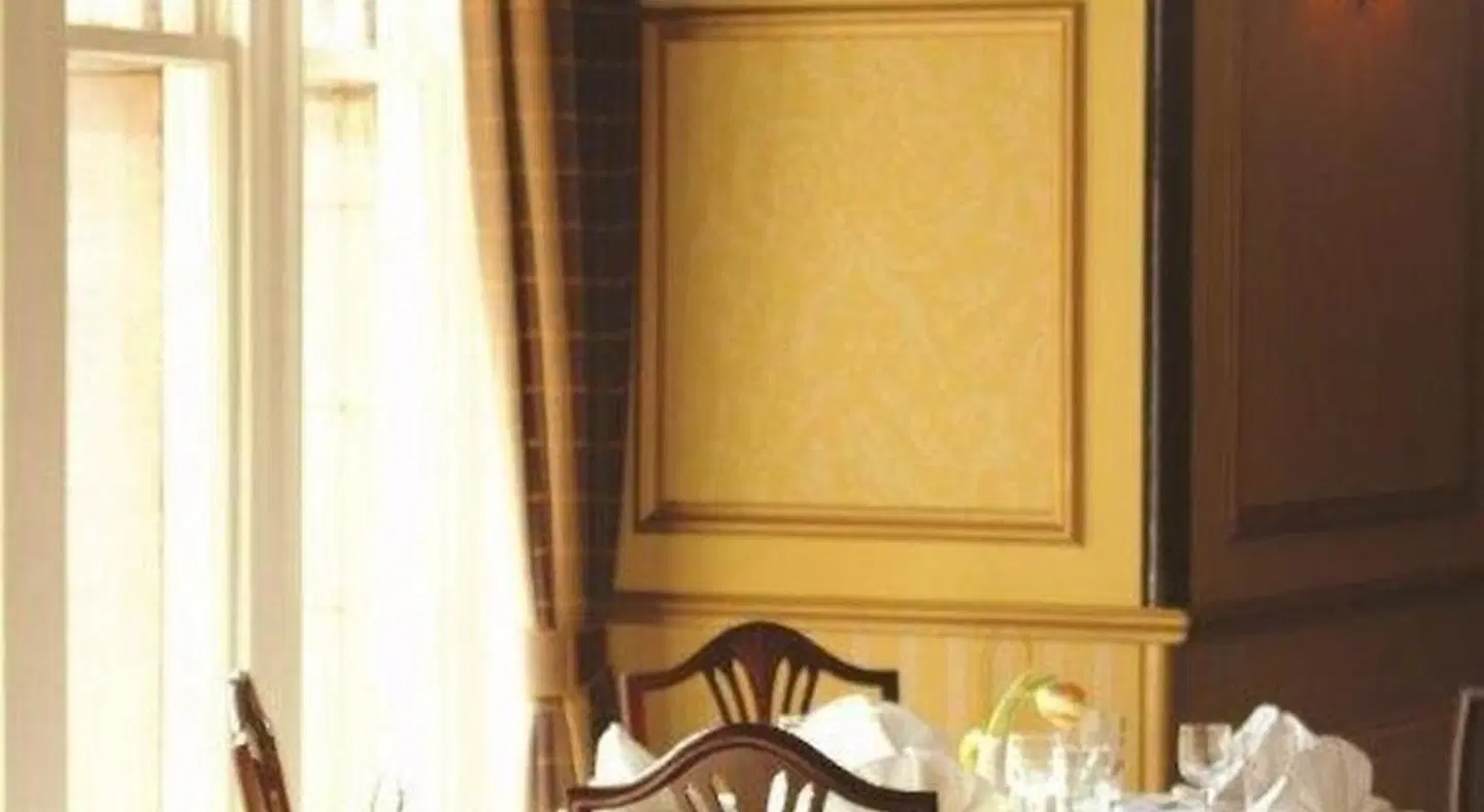 Mansion House ROOM_EXAMPLE