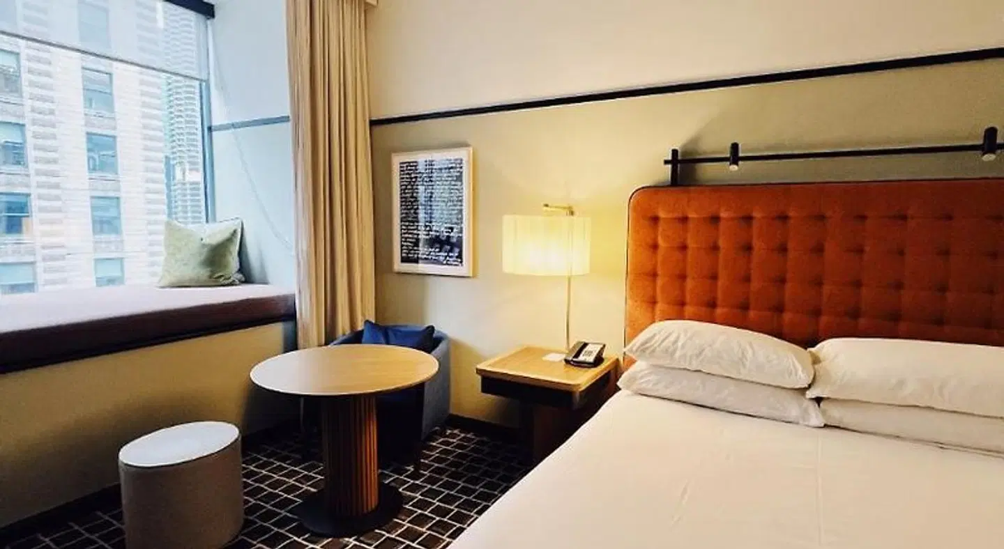 Monaco Chicago, a Kimpton Hotel ROOM_EXAMPLE