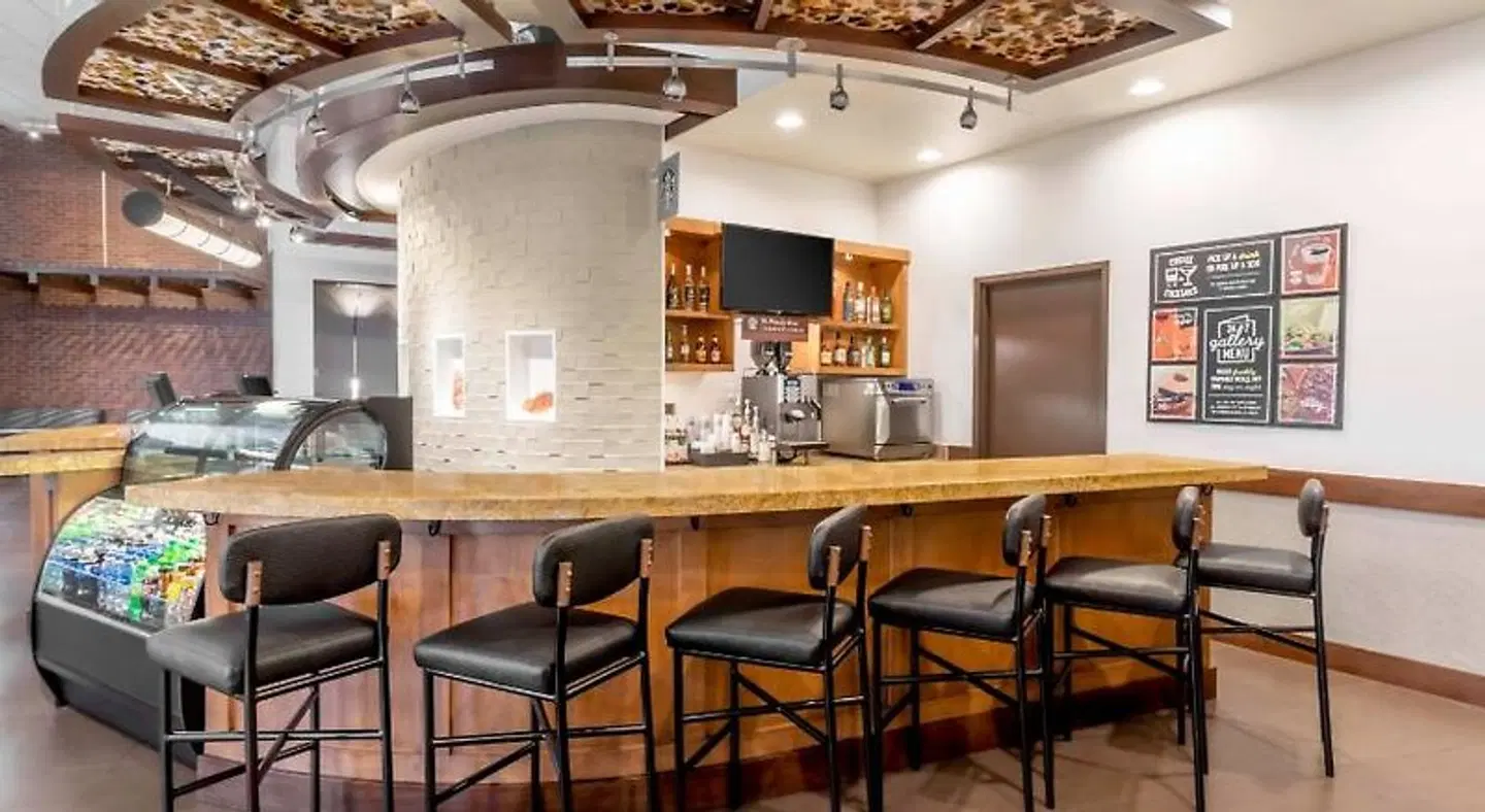 Hyatt Place Salt Lake City Airport Bar