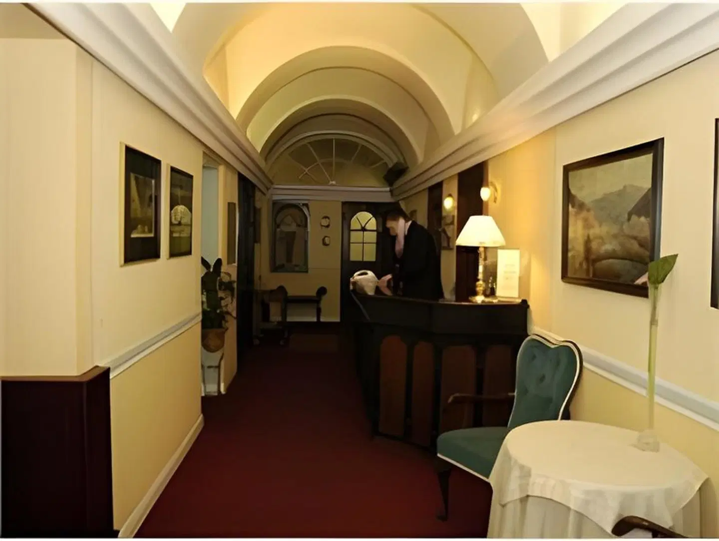 Embassy LOUNGE_LOBBY
