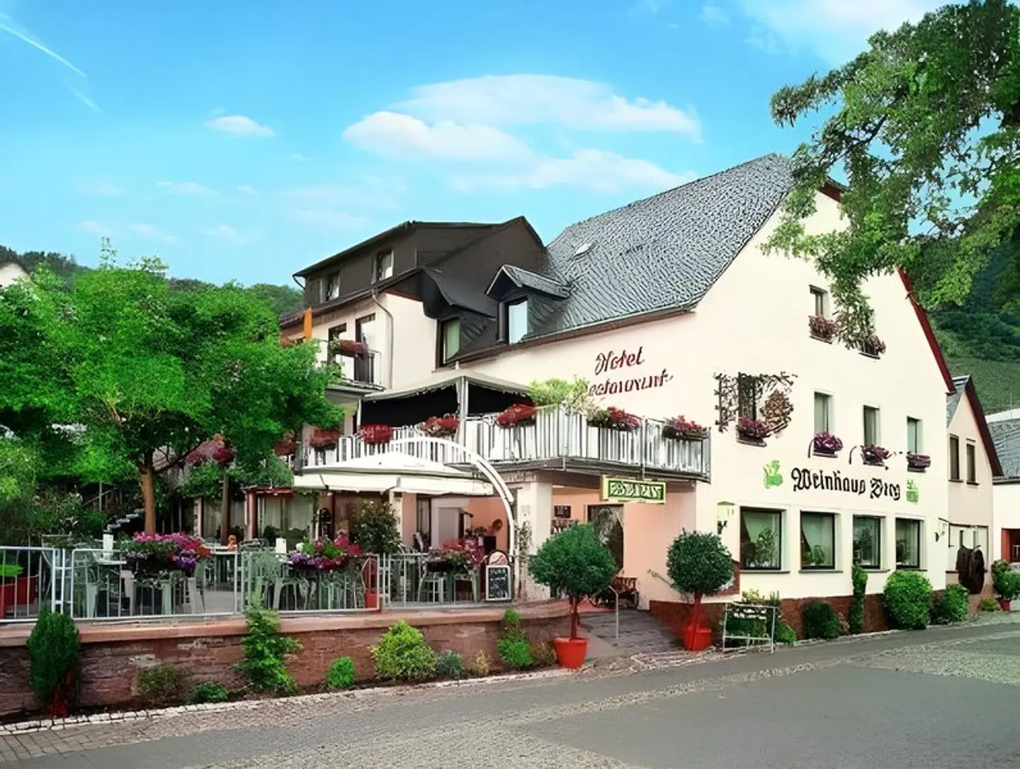 Weinhaus Berg EXTERIOR