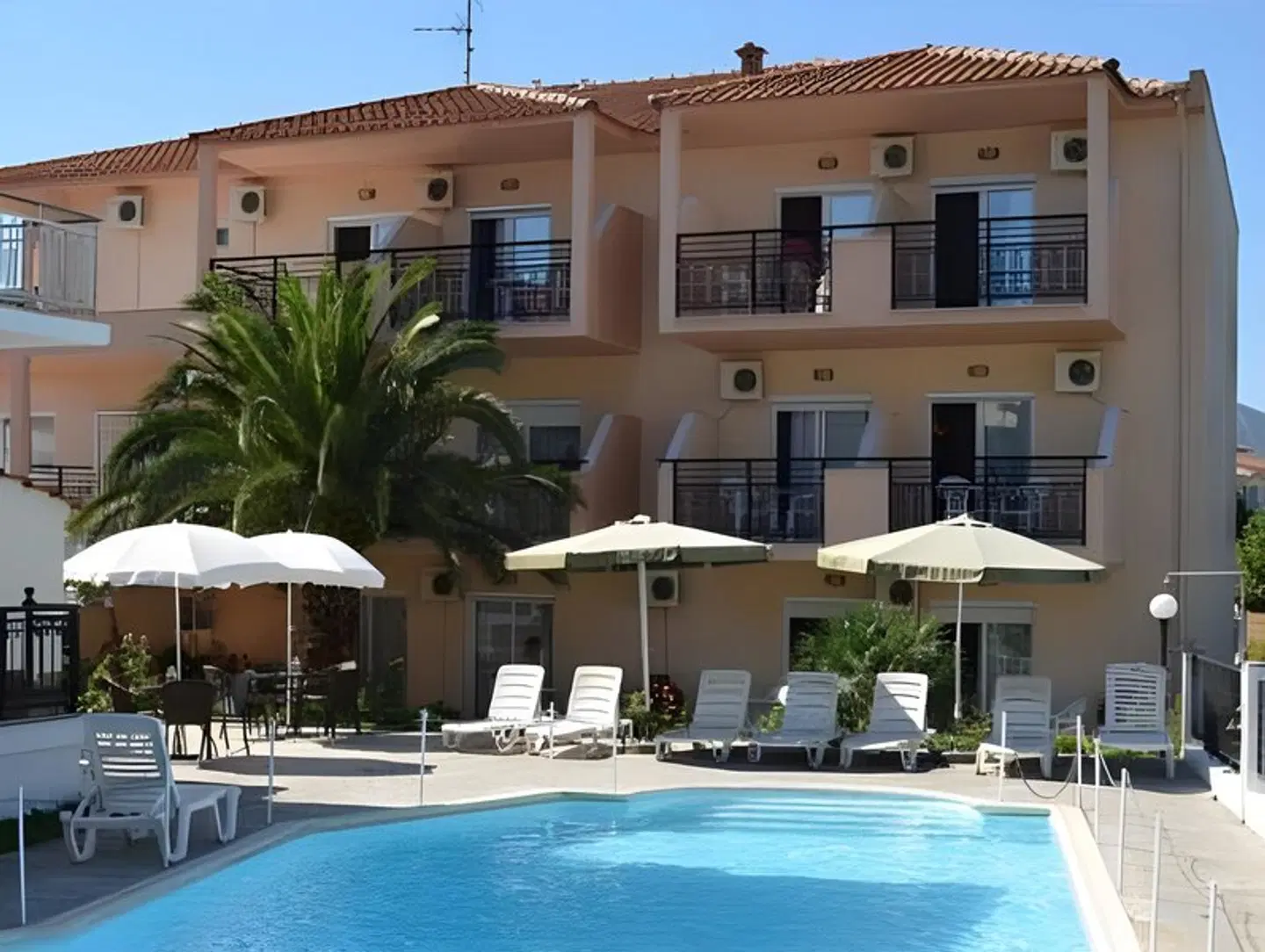 Galaxy City Hotel OUTDOOR_POOL