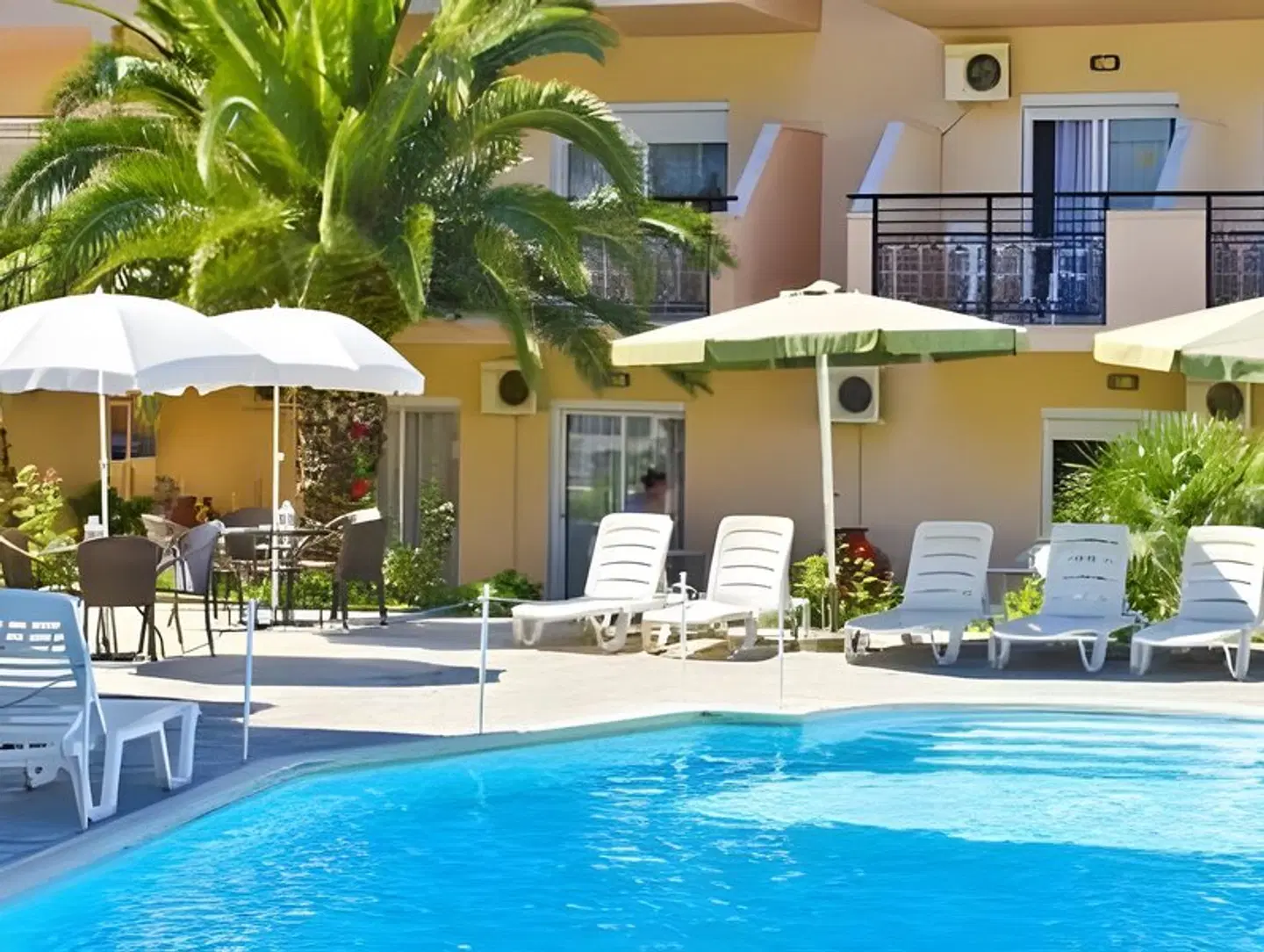 Galaxy City Hotel OUTDOOR_POOL