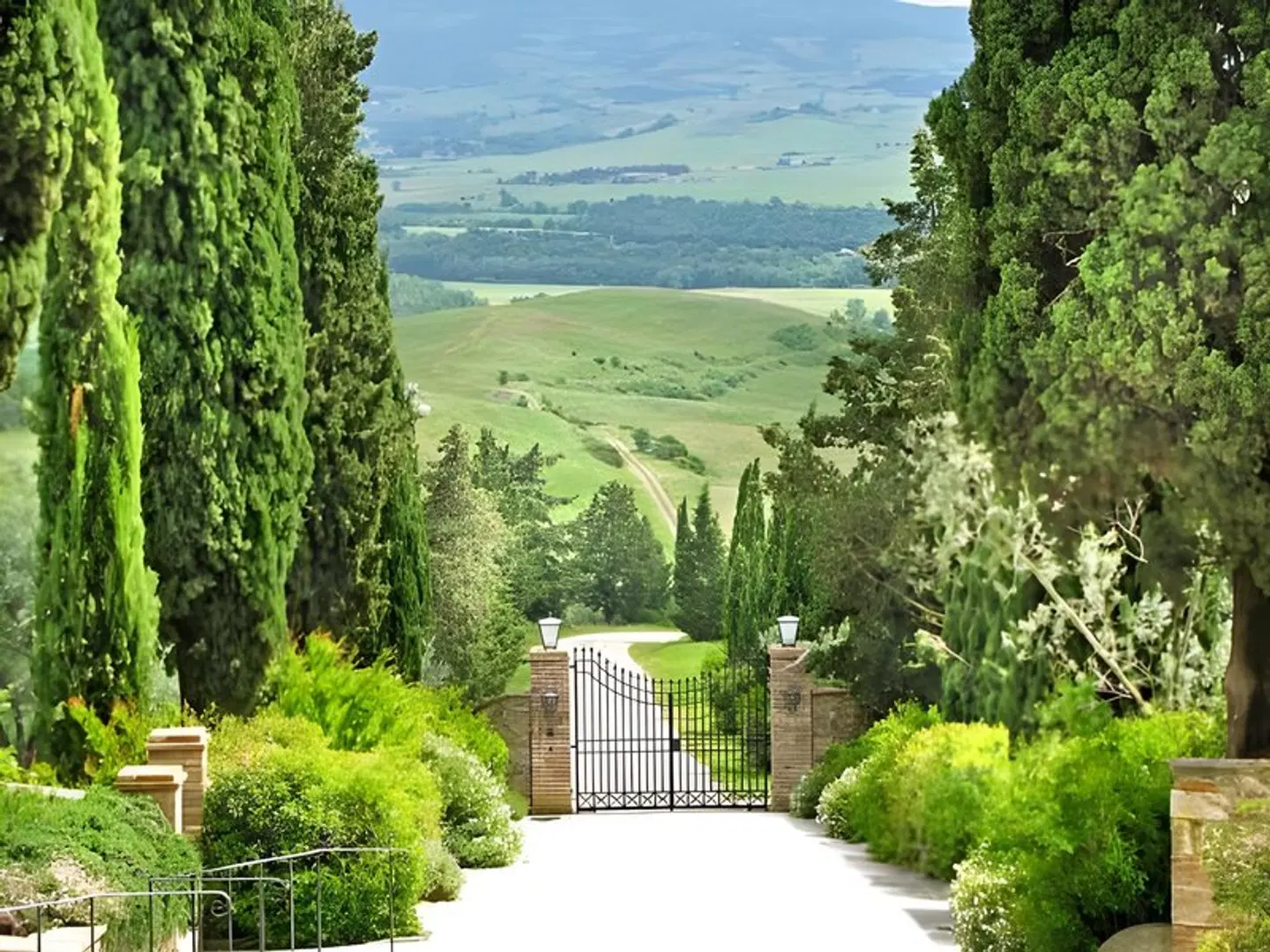 Castello Banfi - Il Borgo LANDSCAPE