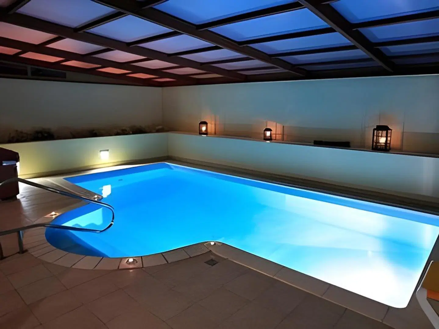 Blue Waves Resort Hallenbad