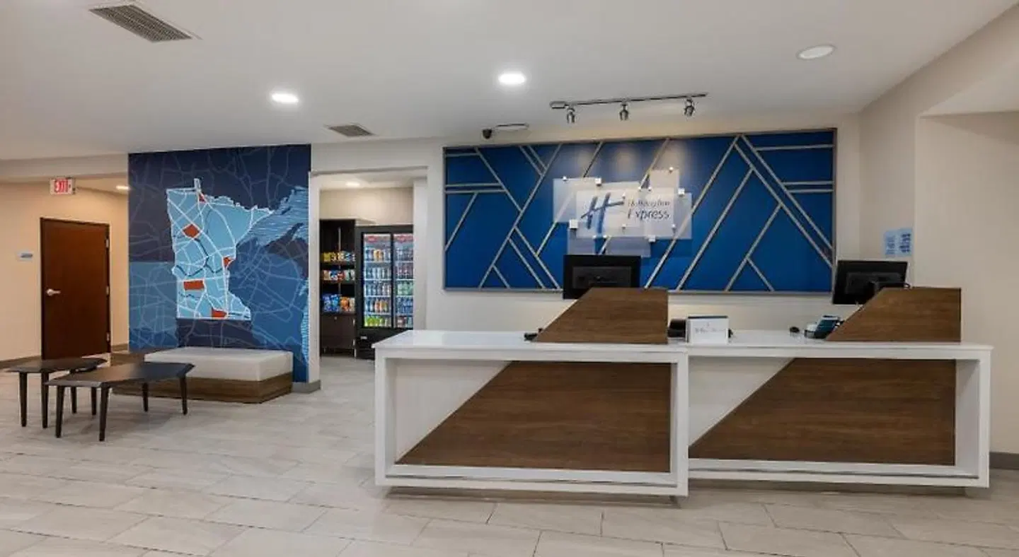 Holiday Inn Express Rochester South - Mayo Area by IHG LOUNGE_LOBBY