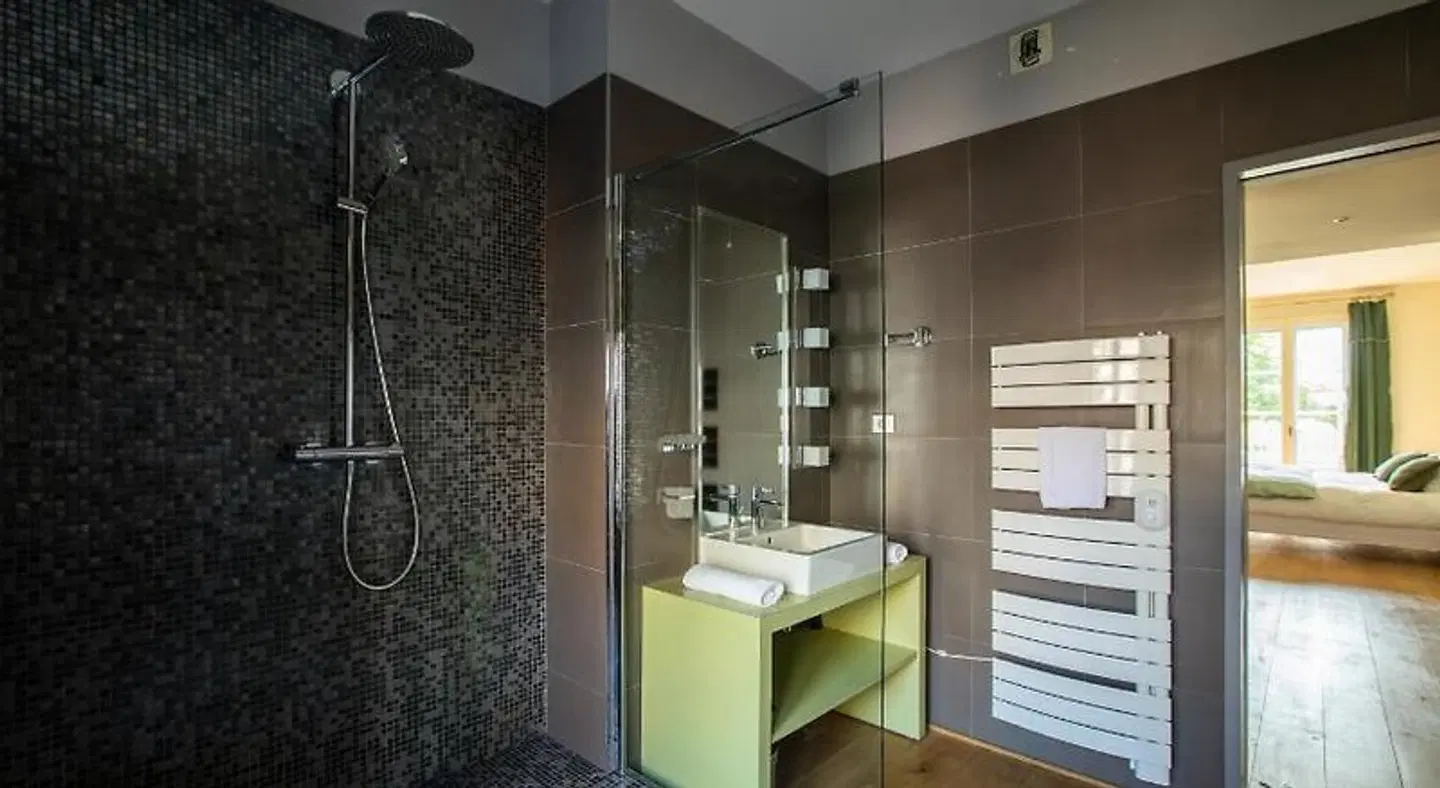 Villa 13 Badezimmer