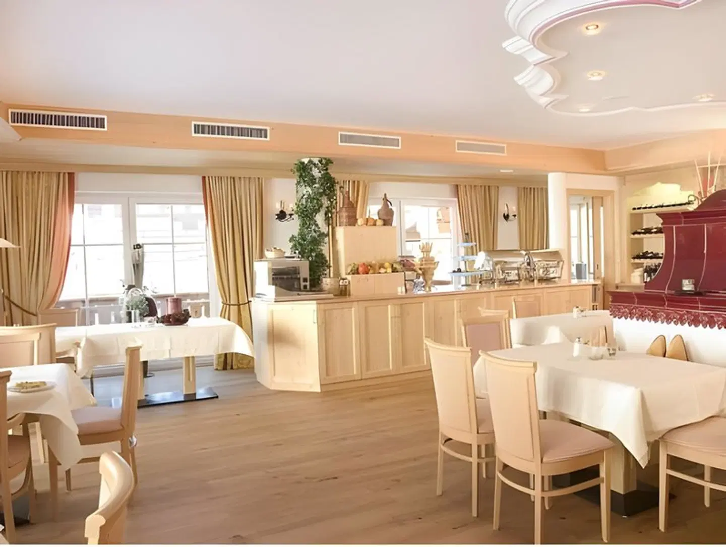 Hotel Sportalm Bar