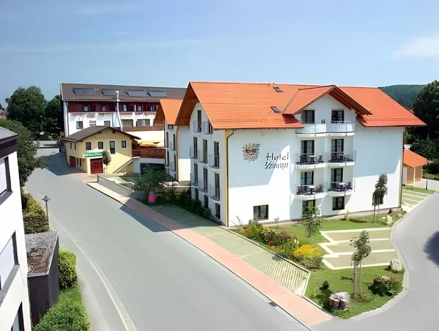 Business- und Wellnesshotel Schwaiger EXTERIOR