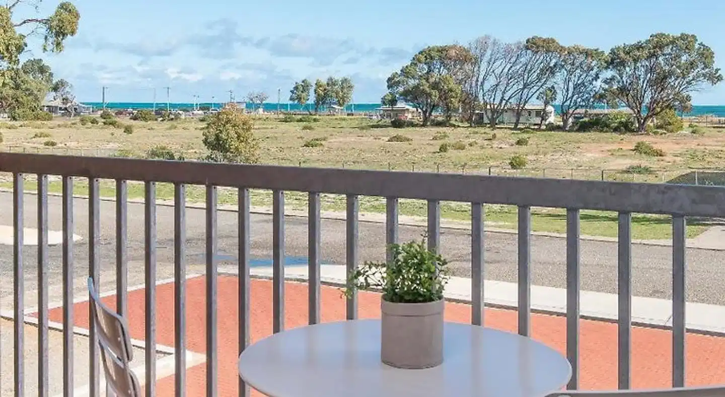 Jurien Bay Motel Apartments Terrasse