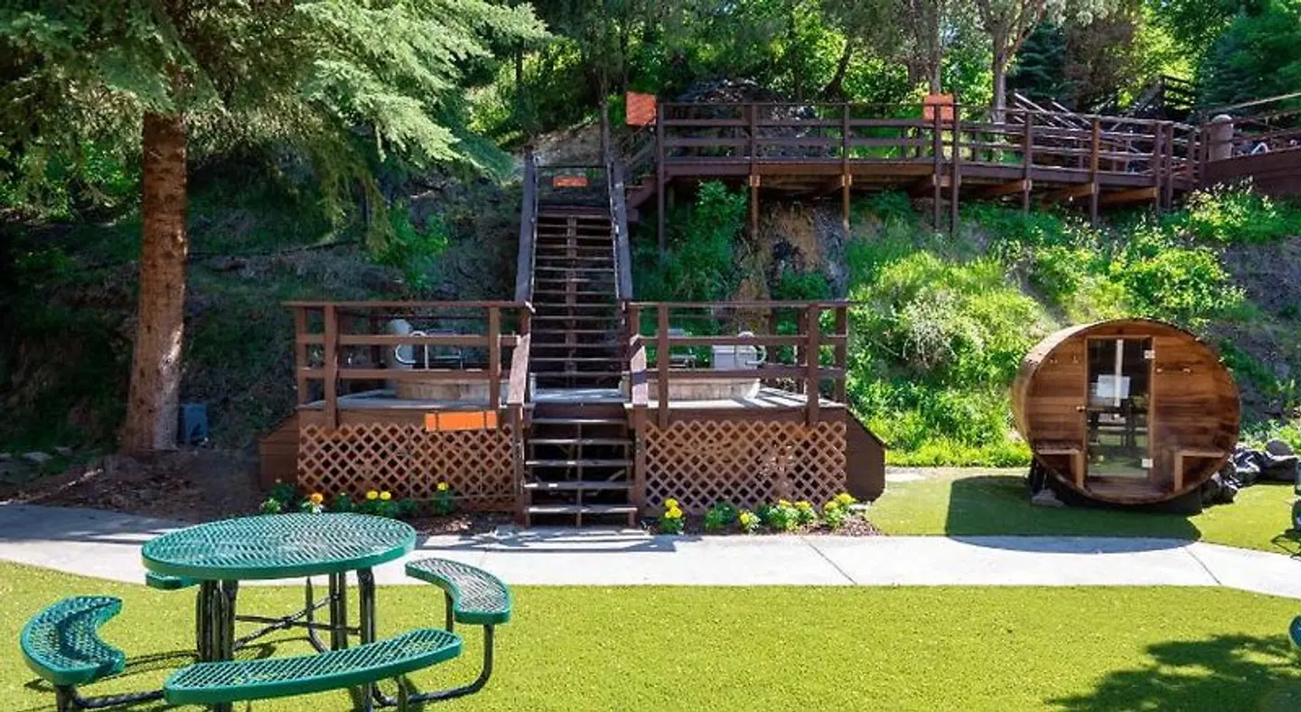 Box Canyon Lodge and Hot Springs Terrasse