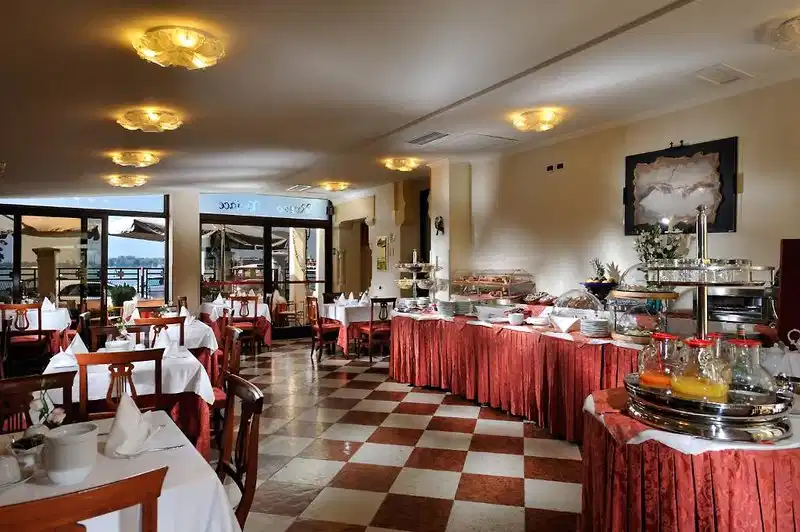 Russo Palace – Hotelfoto