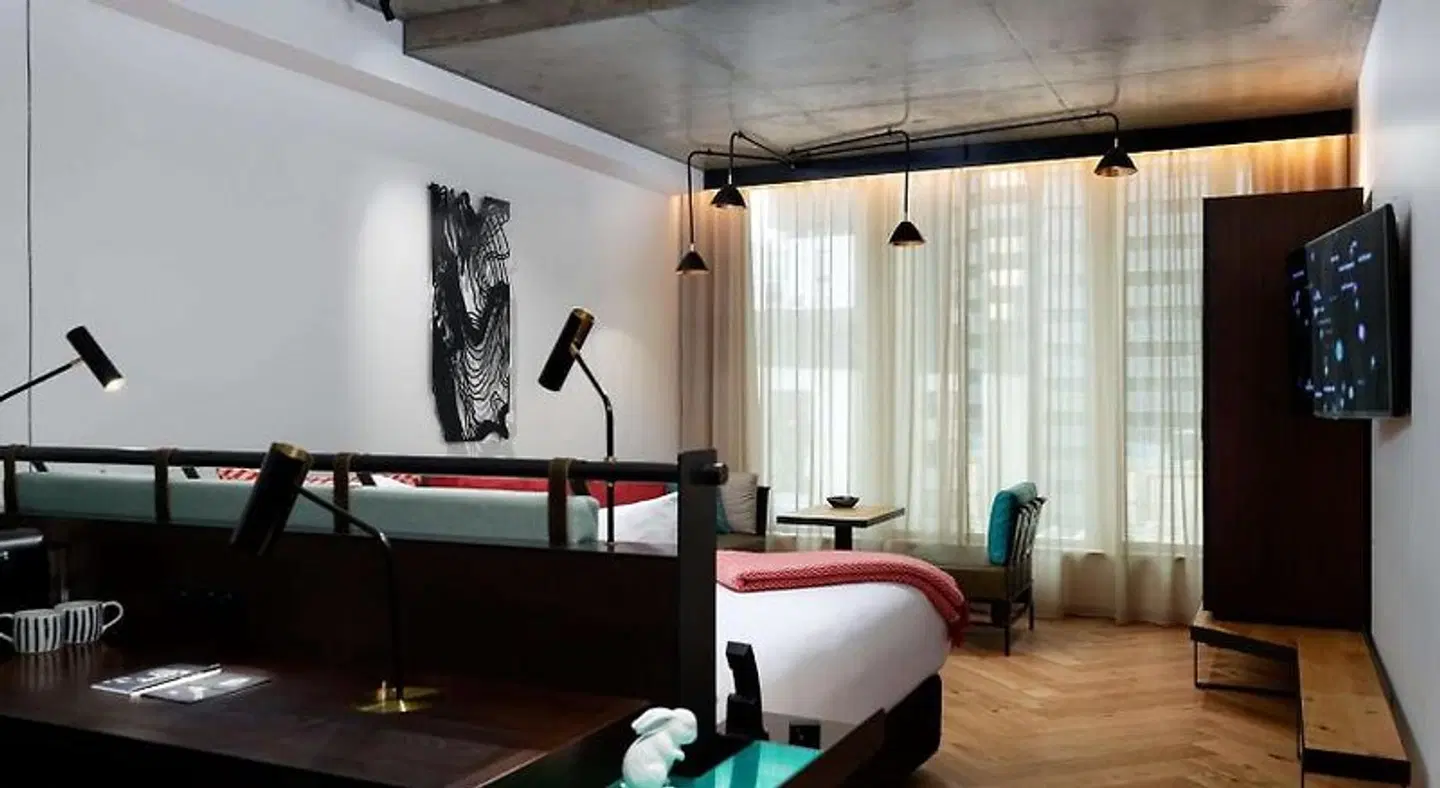 QT Melbourne ROOM_EXAMPLE