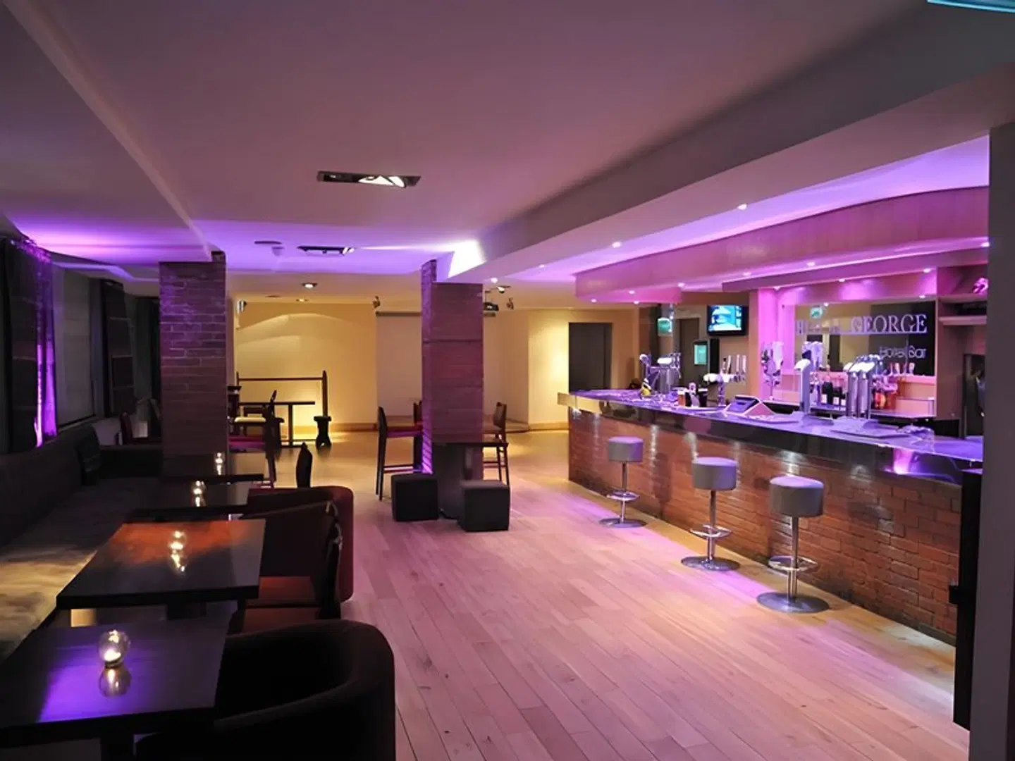 Royal George Hotel Bar