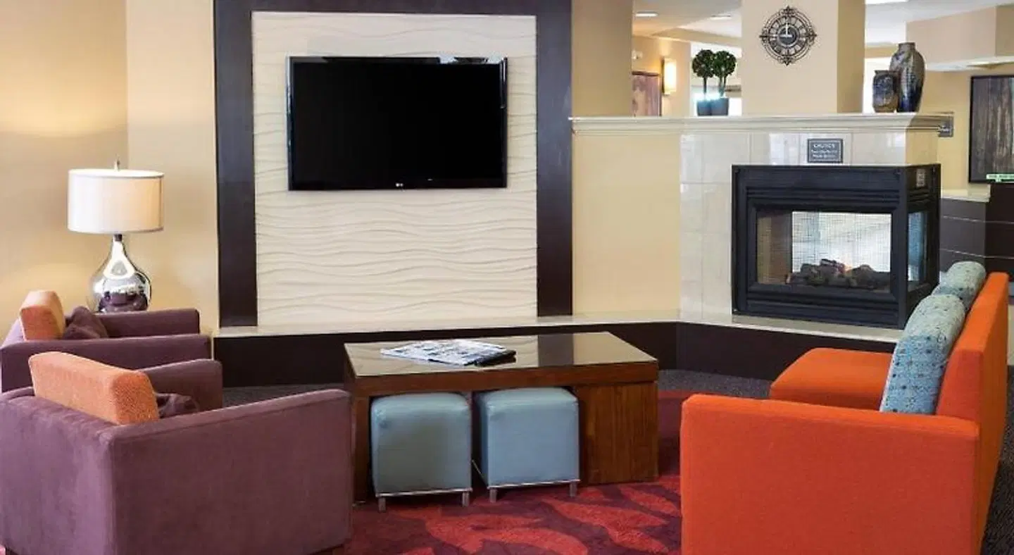 Residence Inn by Marriott Fort Collins LOUNGE_LOBBY