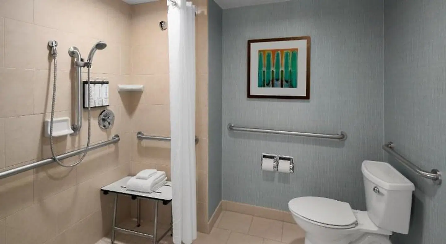 Hyatt Place Portland Airport/Cascade Station Badezimmer