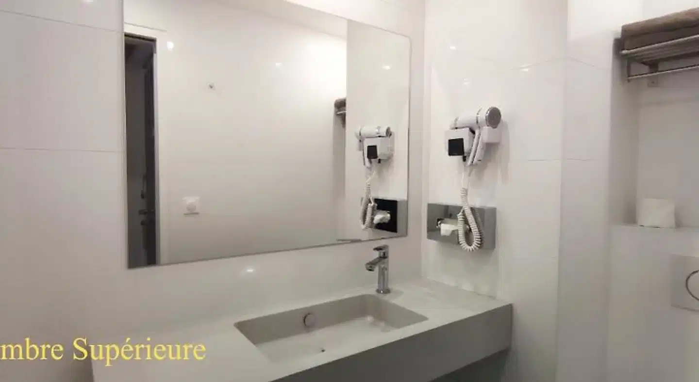 Hôtel Gaillon Opéra Badezimmer