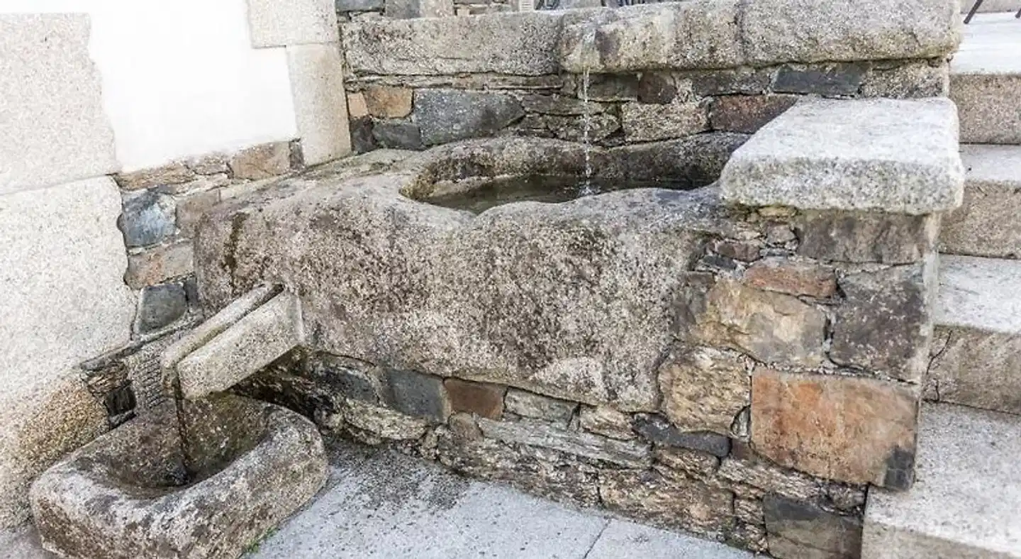 Casa da Ponte de Penas Tiere