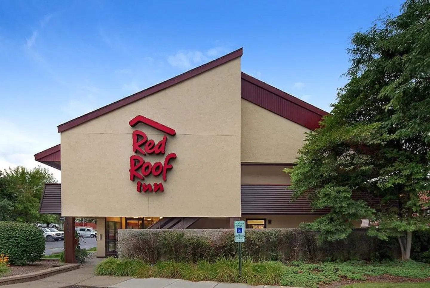 Red Roof Inn Rochester Hills EXTERIOR