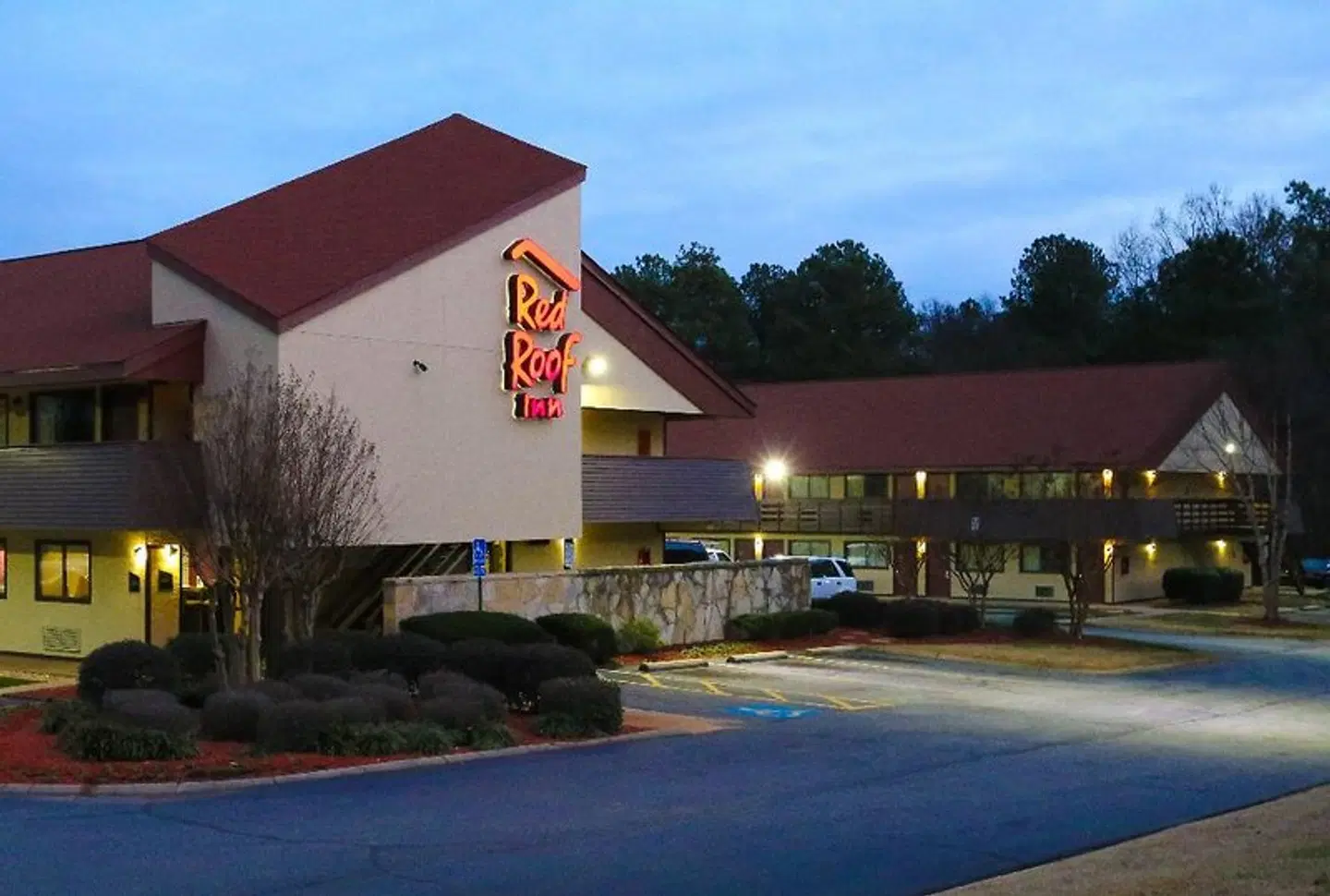 Red Roof Inn Greenville EXTERIOR