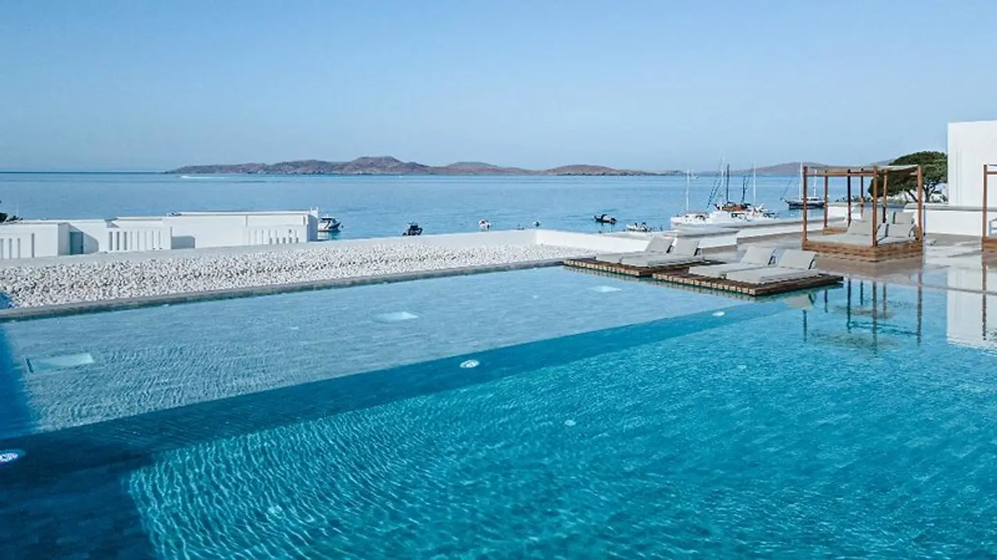 Manoulas Beach Hotel OUTDOOR_POOL