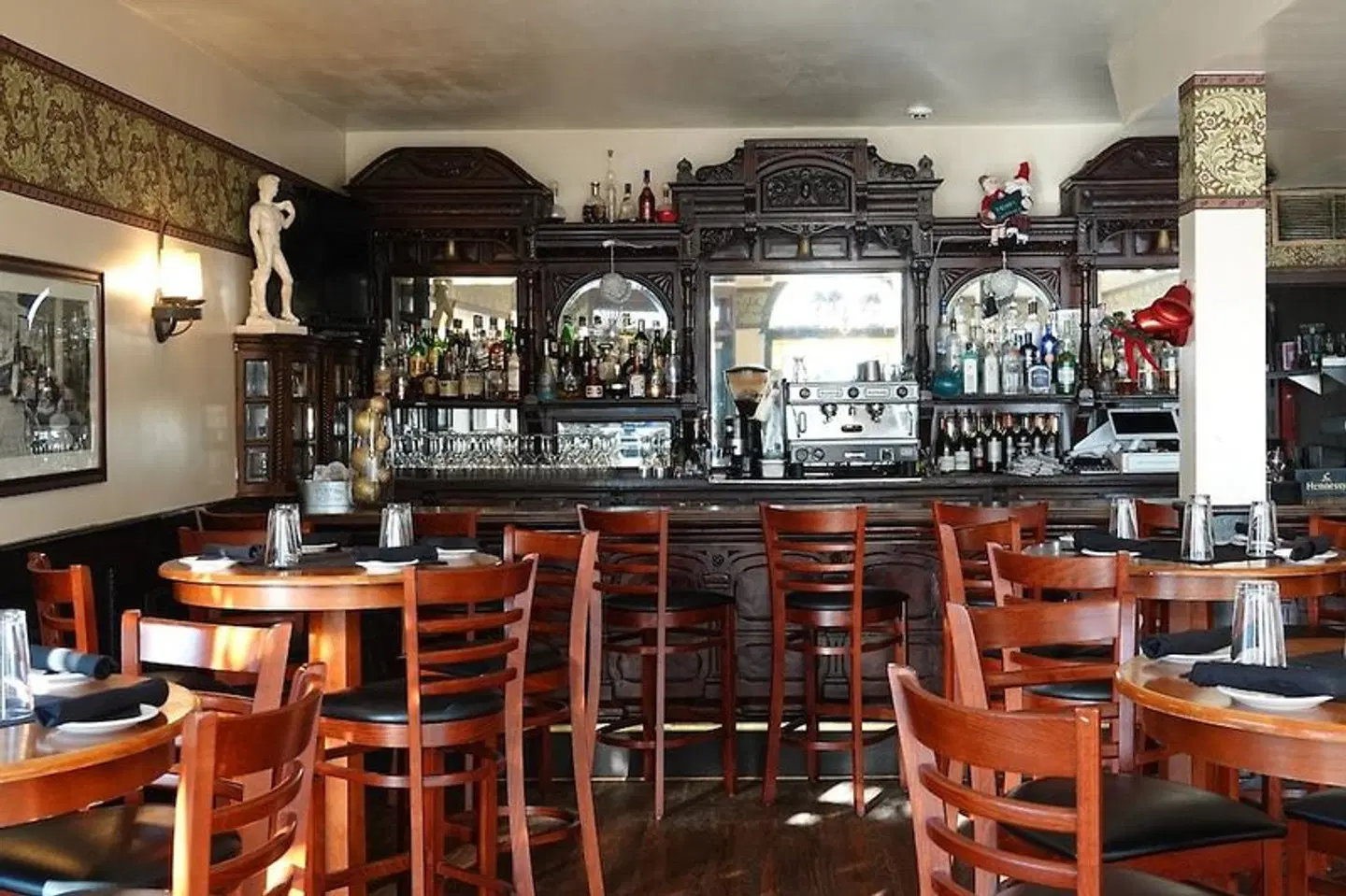 Union Hotel Bar