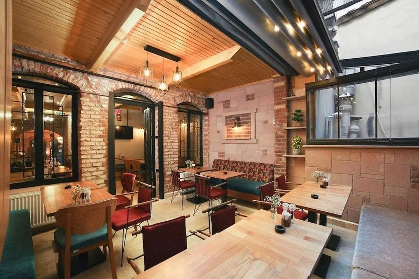 Ardilas Residence Restaurant