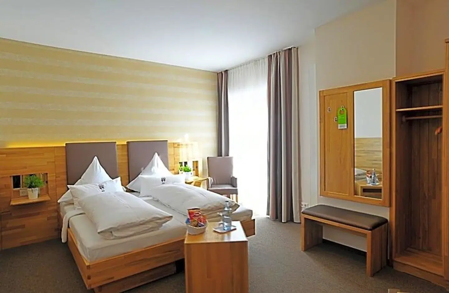 Gasthof Hotel zum Hirsch ROOM_EXAMPLE