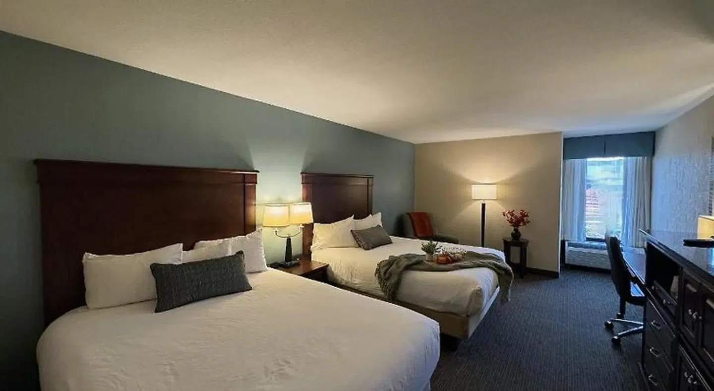 Drury Inn & Suites Troy ROOM_EXAMPLE