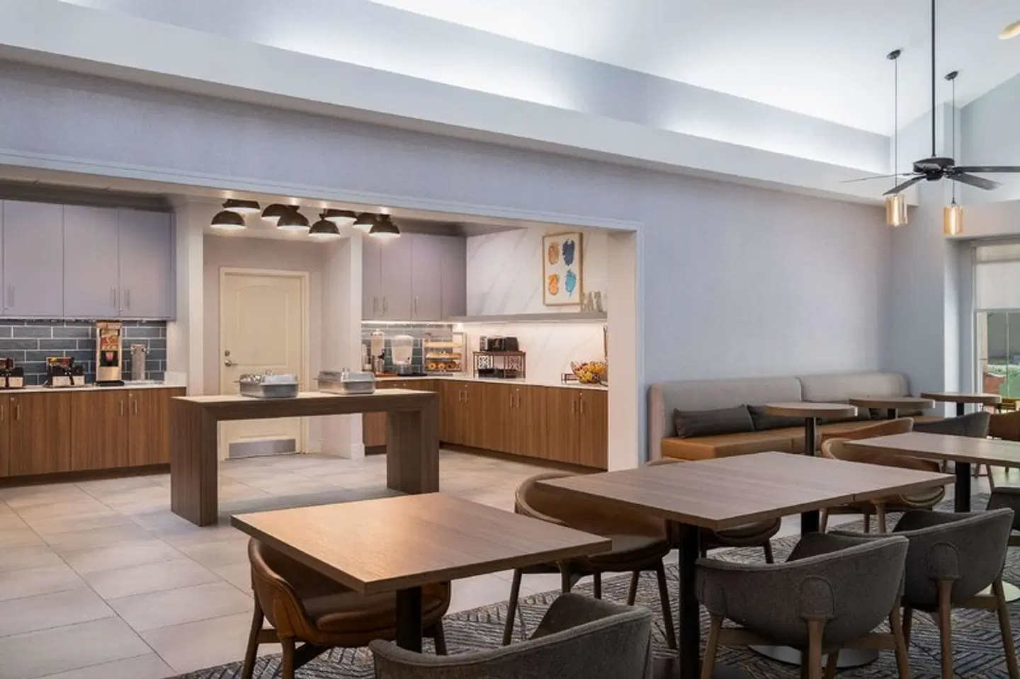Homewood Suites by Hilton Medford LOUNGE_LOBBY