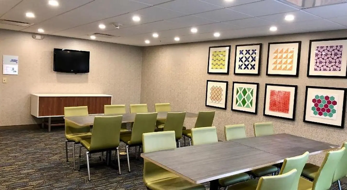 Holiday Inn Express & Suites Great Barrington - Lenox Area by IHG Konferenz