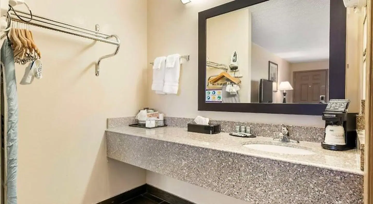 Best Western Van Buren Inn Badezimmer