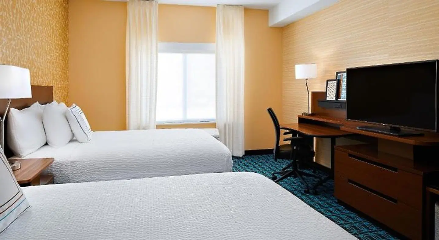 Fairfield by Marriott Inn & Suites Fresno Yosemite International Airport ROOM_EXAMPLE