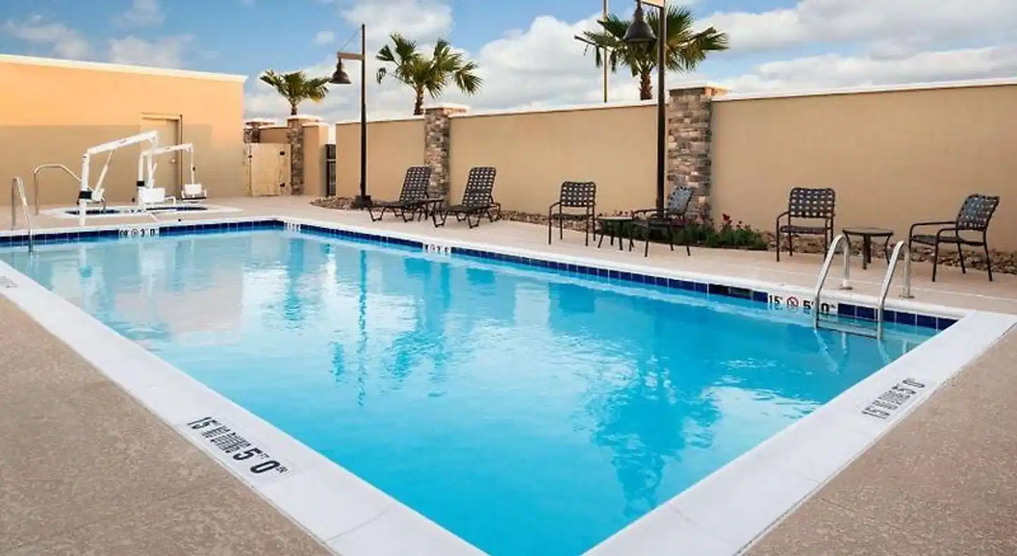 Hampton Inn & Suites Corpus Christi Pool