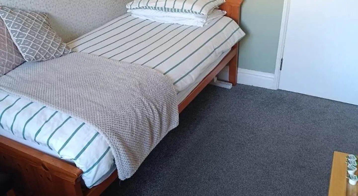 The Blue Mantle ROOM_EXAMPLE