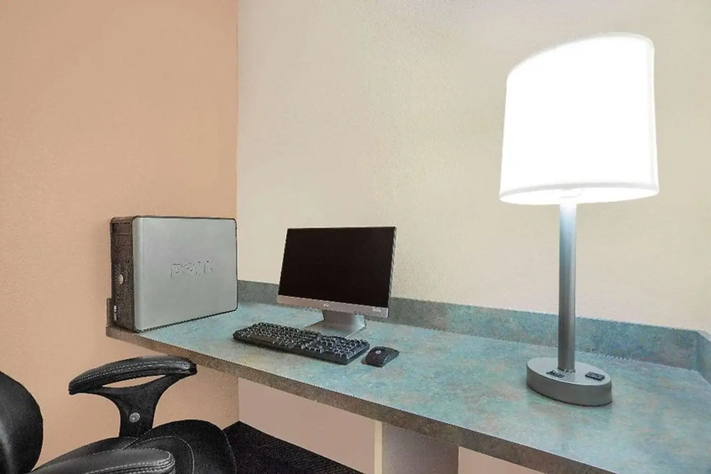Super 8 by Wyndham Cranbrook ROOM_EXAMPLE