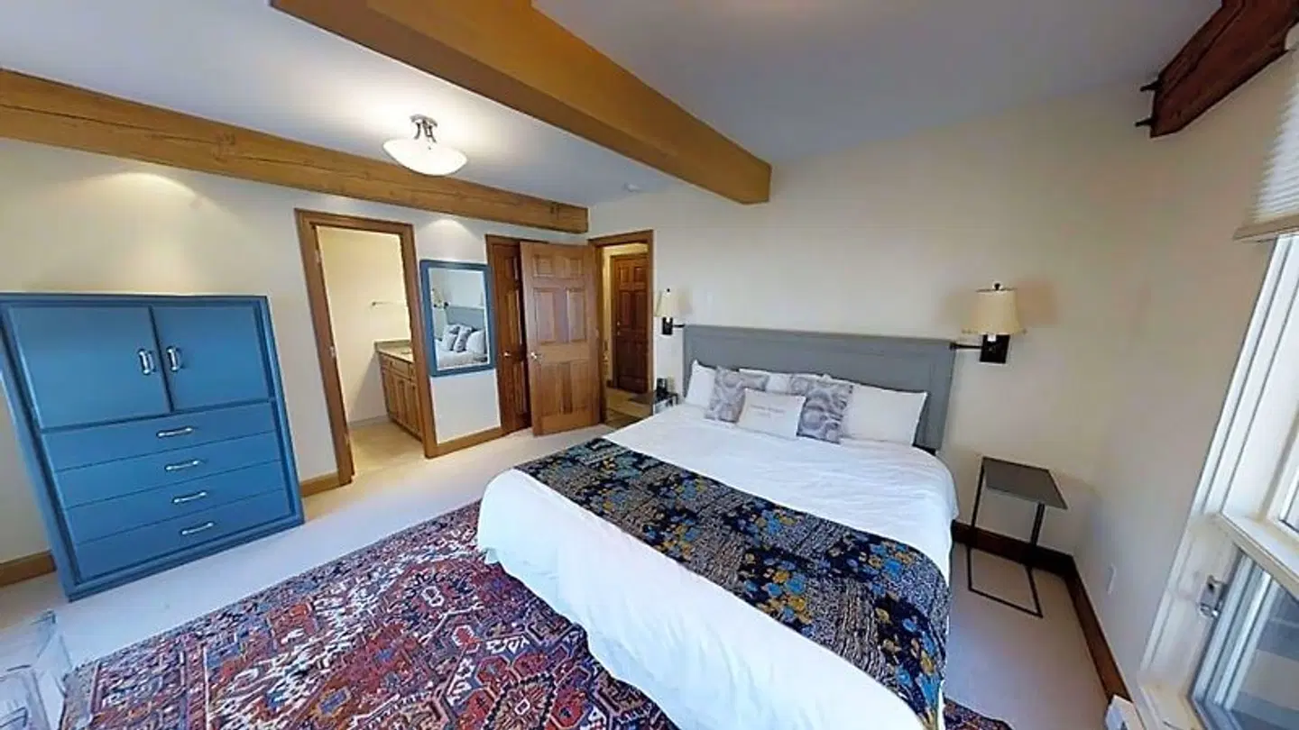 Top Of The Village ROOM_EXAMPLE