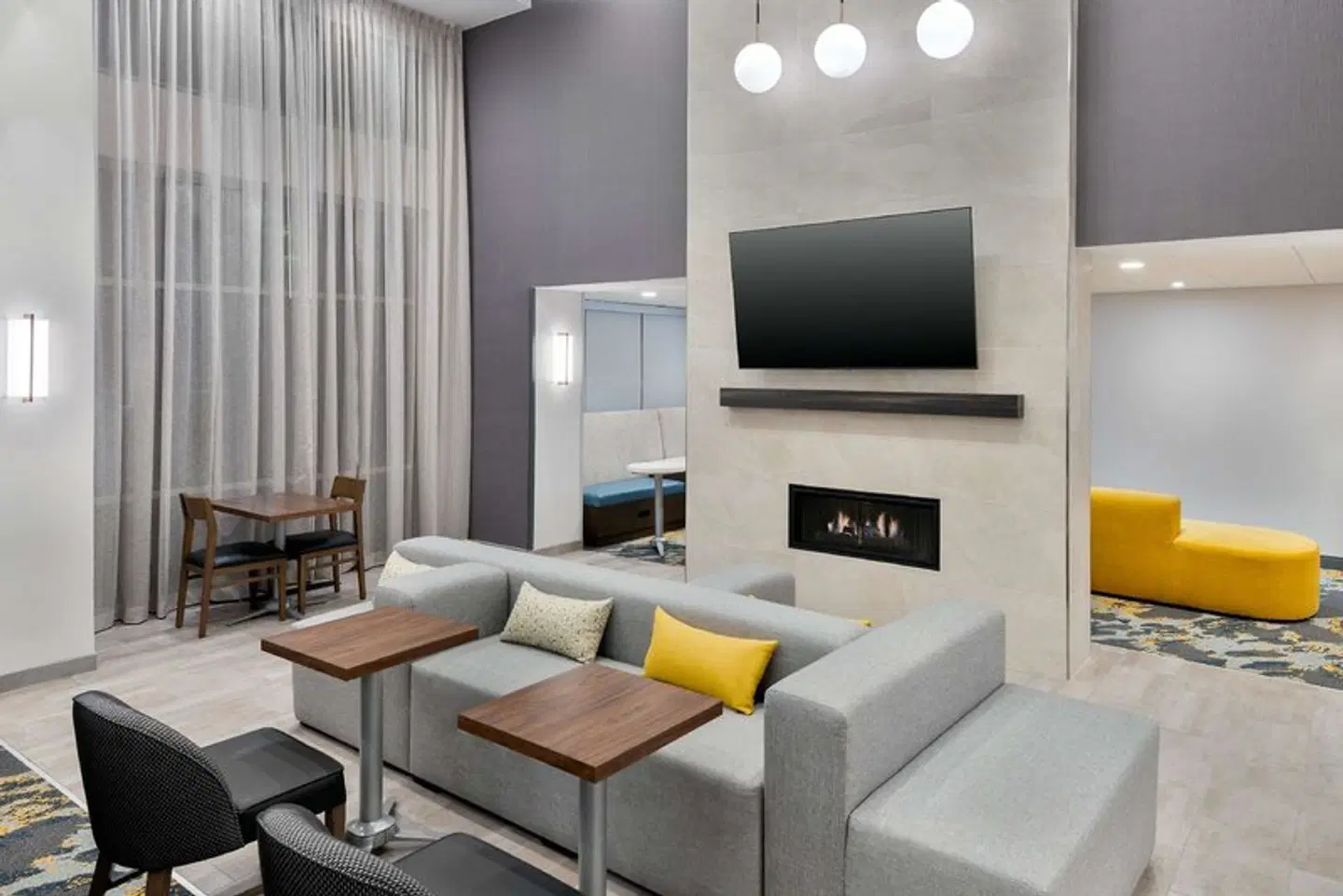 Hampton Inn & Suites Cleveland-Beachwood LOUNGE_LOBBY