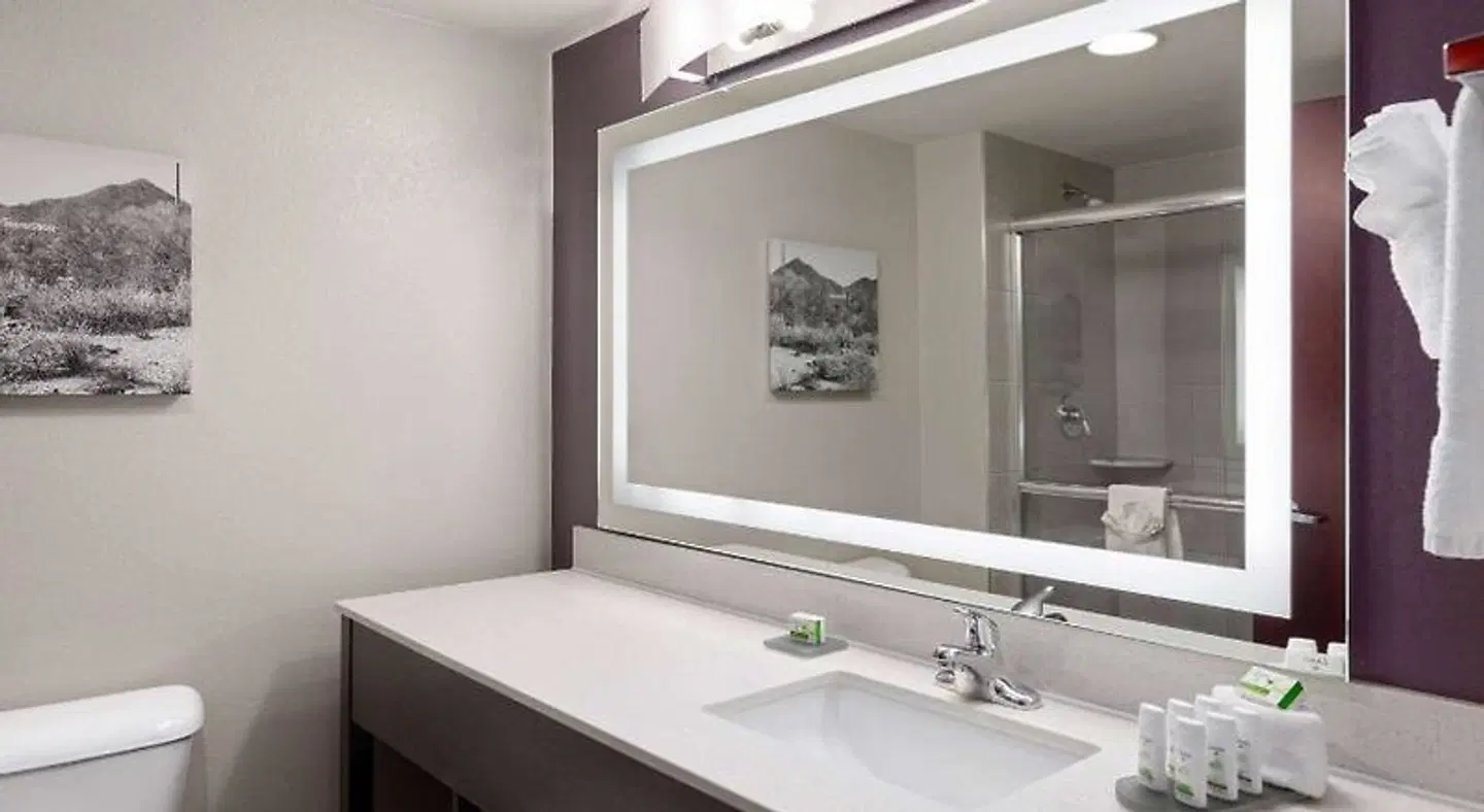 La Quinta Inn & Suites by Wyndham Williams-Grand Canyon Area Badezimmer