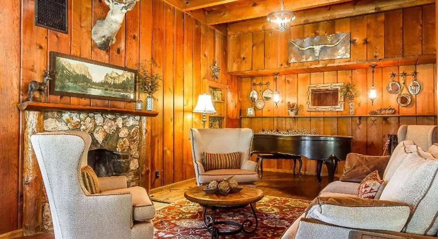 Sierra Sky Ranch Bar