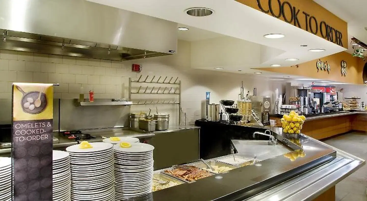 Embassy Suites by Hilton Chicago Downtown Magnificent Mile Restaurant