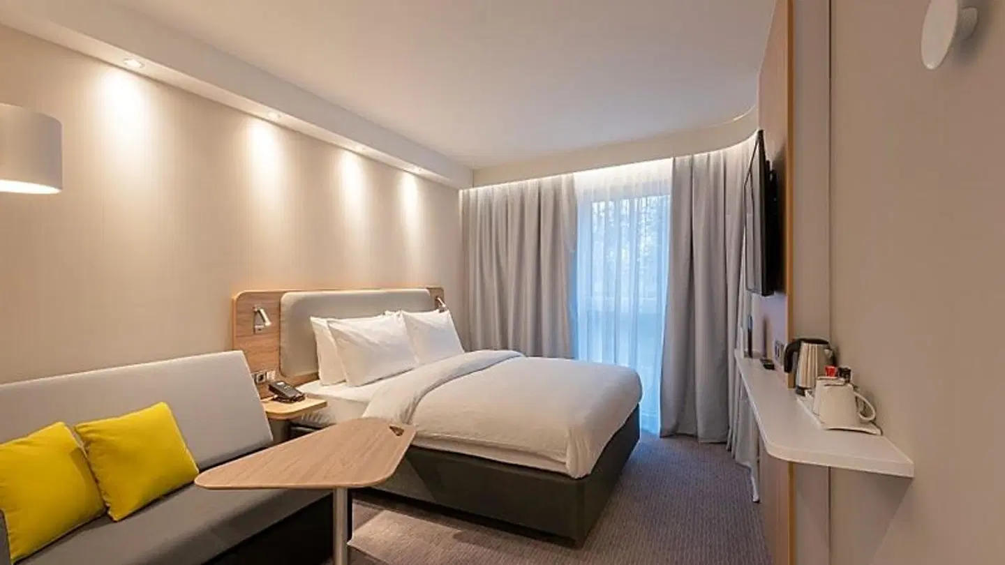 Premier Inn Frankfurt Westend ROOM_EXAMPLE