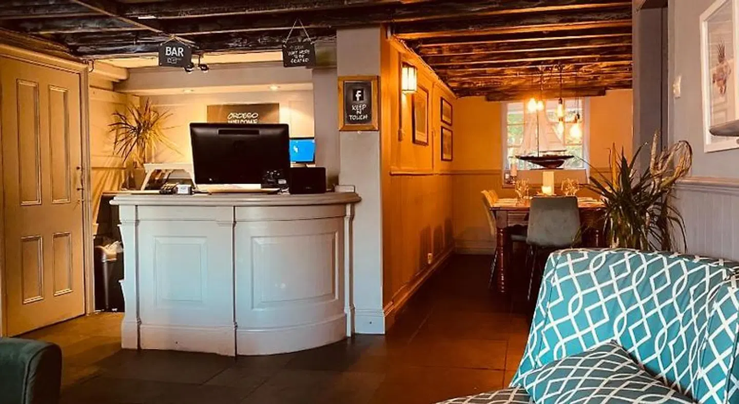 Gazelle Hotel Bar