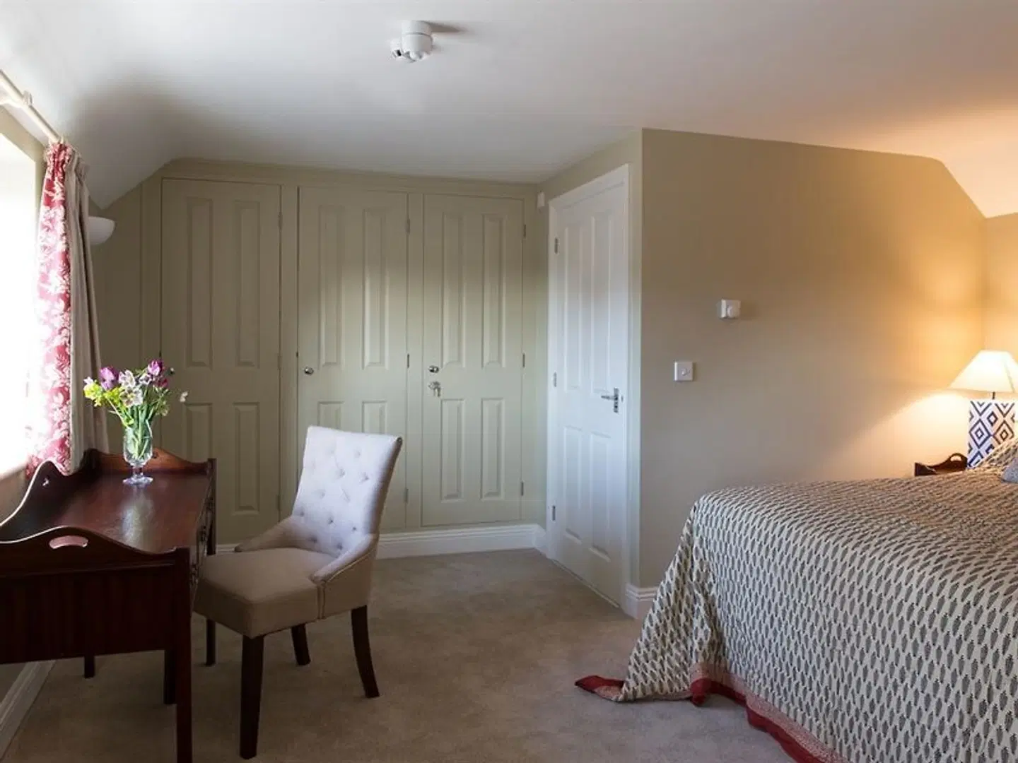 The Loddon Swan ROOM_EXAMPLE