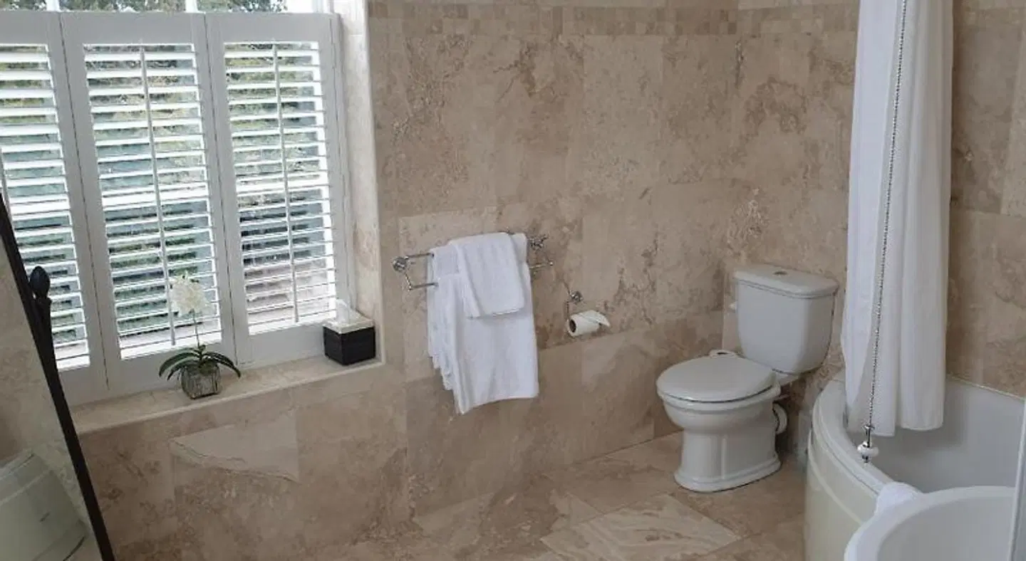 Dovecliff Hall Hotel Badezimmer