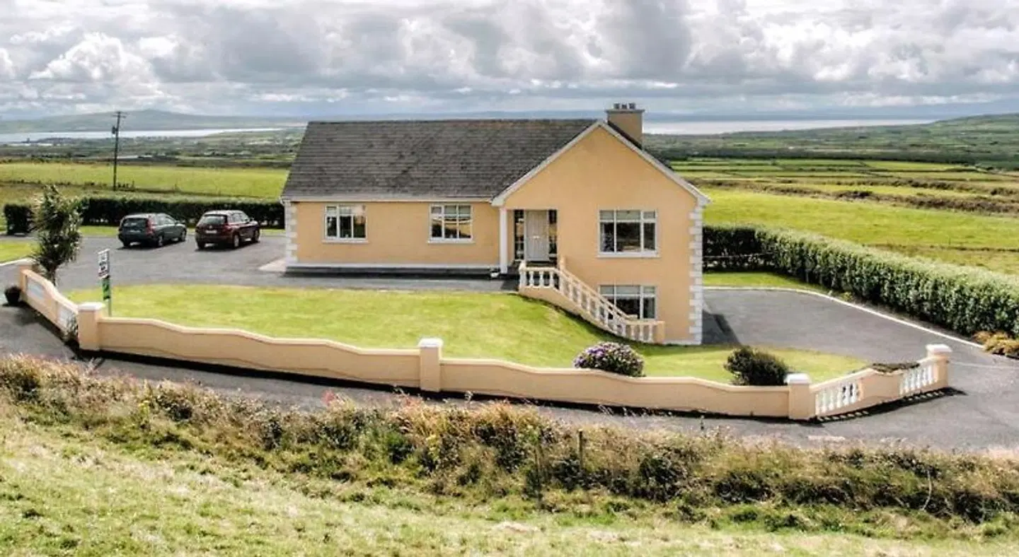 Hilltop B & B EXTERIOR
