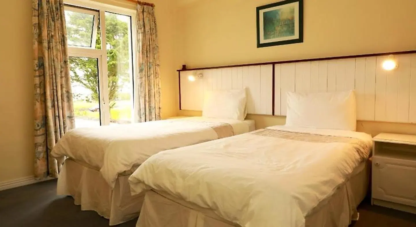 Arus Grattan ROOM_EXAMPLE