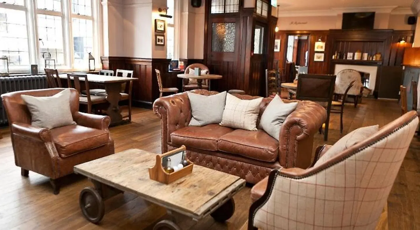 The Bath Arms Hotel LOUNGE_LOBBY